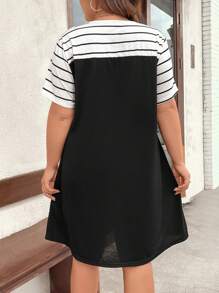 SHEIN LUNE 大碼條紋印花口袋貼布T恤連衣裙