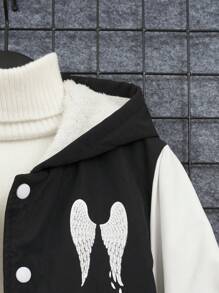 SHEIN Chico preadolescente Cazadora con estampado de ala de dos tonos con capucha