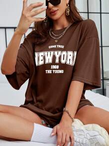 INAWLY Camiseta de hombros caídos con estampado de letra - Café integral - Ver 1