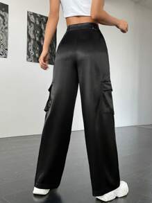 SHEIN EZwear 素色側翻蓋口袋長褲 - 黑色 - 查看 2