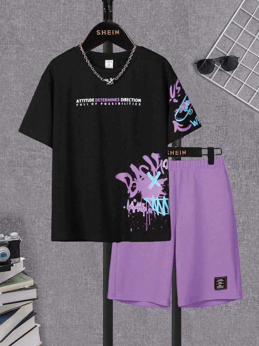 SHEIN Bộ đồ thể thao 2 món cho bé trai tuổi mới lớn - Áo phông in khẩu hiệu và quần short - Màu Lilac Tím - Xem 1