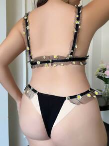 Plus Daisy Print Ruffle Trim Lingerie Set - Black - View 2