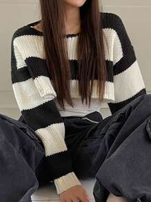 DAZY 雙色落肩袖短款毛衣 - 黑與白 - 查看 7