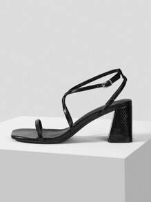MOTF PREMIUM STRAPPY HEELED SANDALS - Black - View 1