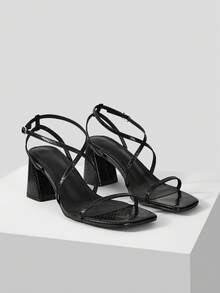 MOTF PREMIUM STRAPPY HEELED SANDALS - Black - View 3