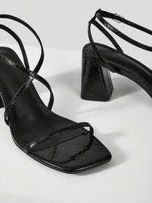 MOTF PREMIUM STRAPPY HEELED SANDALS - Black - View 5