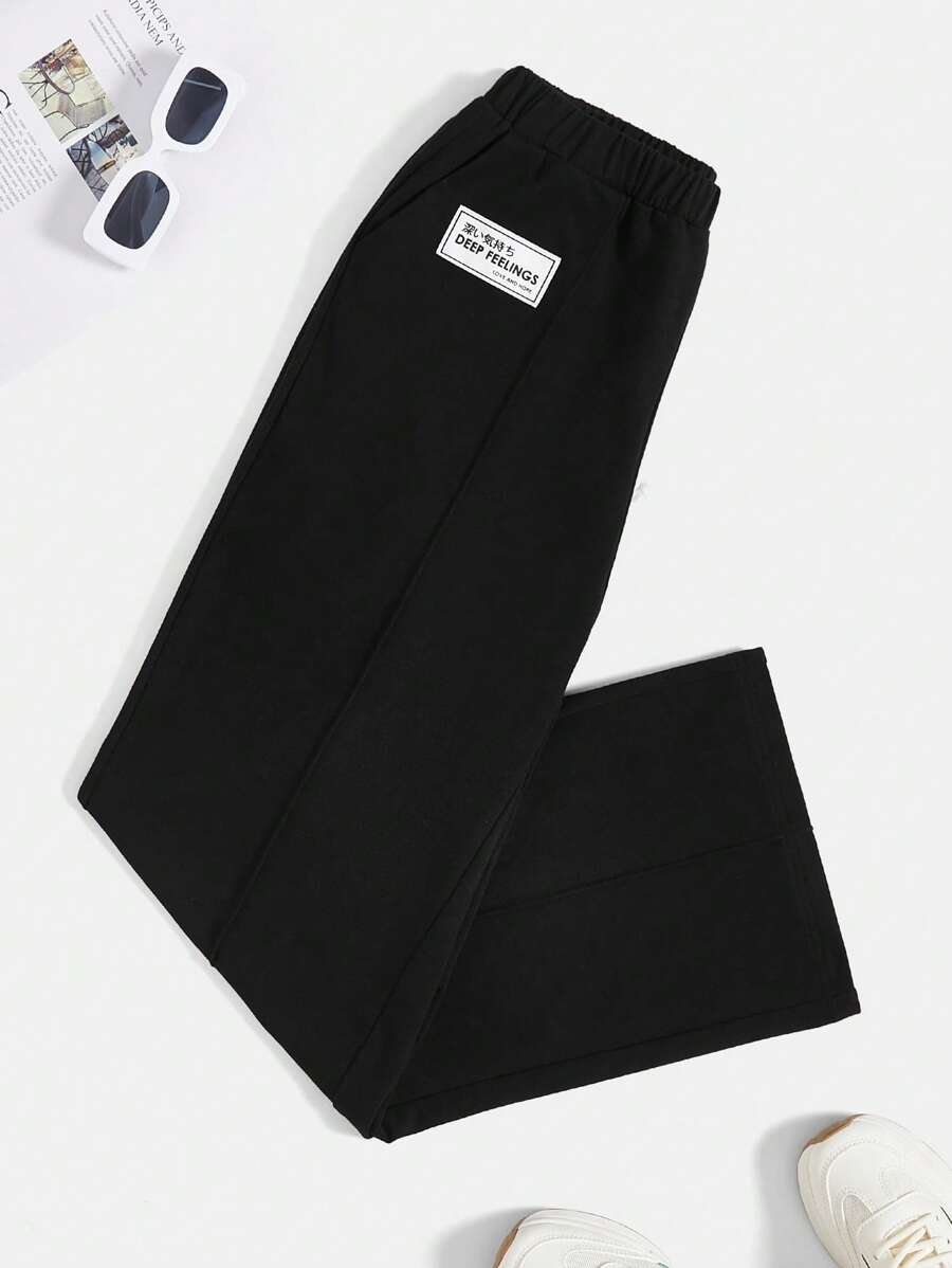 SHEIN EZwear 字母補丁細節斜口袋衛褲 - 黑色 - 查看 1