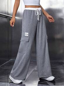 SHEIN PETITE 字母補丁細節側翻蓋口袋腰部抽繩衛褲 - 灰色 - 查看 1