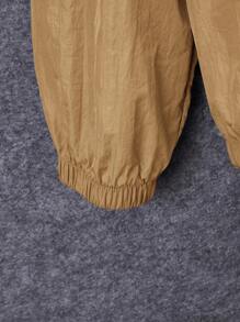 SHEIN 男大童恐龍印花拉鏈開襟連帽夾克 - 卡其色 - 查看 7