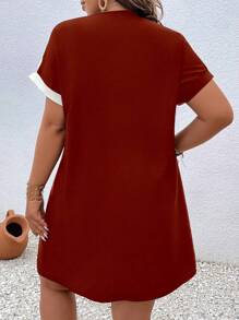 SHEIN LUNE 大碼印花前拉鏈蝙蝠袖連衣裙 - 酒紅色 - 查看 2