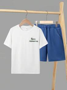 SHEIN 男大童圓領卡通圖案短袖T恤和短褲套裝 - 藍白色 - 查看 2