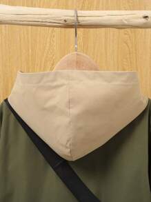 SHEIN Tween Boy 1pc Slogan Patched Detail Half Zipper Hooded Jacket With Bag