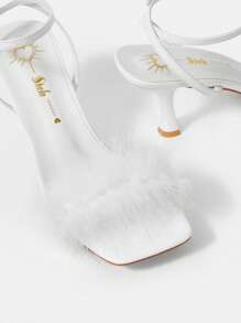 SHEIN MOD 女性毛茸茸裝飾細高跟涼鞋,魅力四射戶外踝帶平底涼鞋 - 白色 - 查看 5