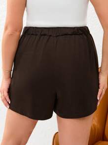 SHEIN Essnce 大碼拼接細節腰帶斜口袋短褲 - 咖啡棕 - 查看 2
