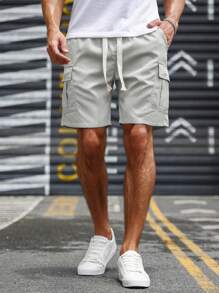 Manfinity 男士翻蓋口袋腰部抽繩工裝短褲 - 淺灰色 - 查看 4