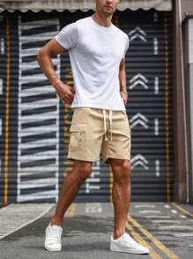 Manfinity 寬鬆男款字母拼貼有蓋口袋抽繩腰短褲 - 卡其色 - 查看 4