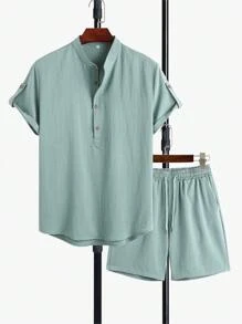 Manfinity Homme Cămașă cu jumătate de nasture și pantaloni scurți cu șnur pentru bărbați