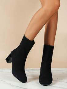 Fall/Winter 2025 Women's Fashion Knitted Square-Toe Boots - Black - View 3