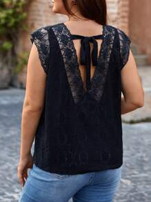 SHEIN Frenchy 大碼後背繫帶刺繡網紗襯衫 - 黑色 - 查看 1