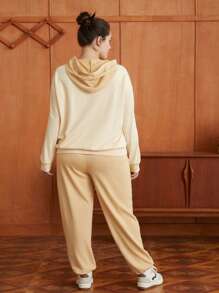 HARRY POTTER X SHEIN Hơn Khẩu hiệu & Đồ họa Hoạt hình Thả vai Dây rút Áo Hoodie & Quần thể thao - Màu Khaki - Xem 2