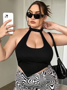 SHEIN ICON 大碼前鏤空頭巾下擺繞頸短上衣 - 黑色 - 查看 4