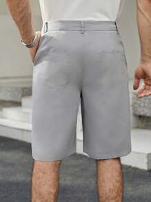 Manfinity Homme 男士素色斜口袋百慕大短褲 - 淺灰色 - 查看 2