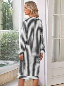 EMERY ROSE Striped Print Notched Neckline Hidden Pocket Dress - Multicolor - View 2