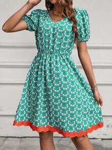 SHEIN Clasi 滿版印花鏤空蕾絲花邊泡泡袖連衣裙不附腰帶 - 綠色 - 查看 2