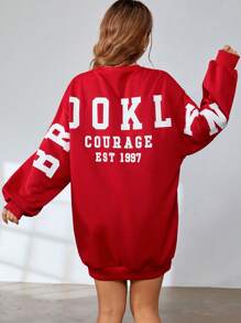 SHEIN EZwear Vestido sudadera moda de dopamina con estampado de letra de hombros caídos