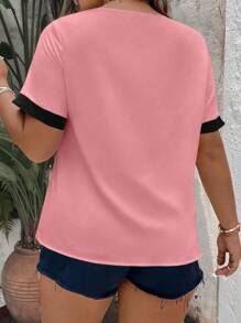 SHEIN Clasi Hơn Viền tương phản Chi tiết Nút Cổ không đối xứng Áo sơ mi - Hồng - Xem 2