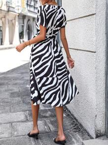 SHEIN Clasi 斑馬紋交疊領連衣裙 - 黑與白 - 查看 2