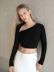 SHEIN Privé Solid Asymmetrical Neck Crop Tee - Black - View 1