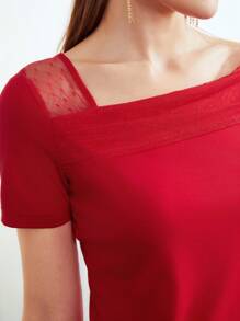 MOTF PREMIUM ASYMMETRICAL NECK MESH T-SHIRT - Red - View 3