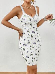 SHEIN VCAY 滿版印花吊帶緊身連衣裙 - 白色 - 查看 3