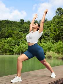 SHEIN Rhythm Era 大碼前收褶短款運動T恤 - 白色 - 查看 6