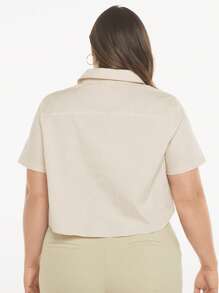 SHEIN BASICS 大碼素色前紐扣襯衫 - 米色 - 查看 2