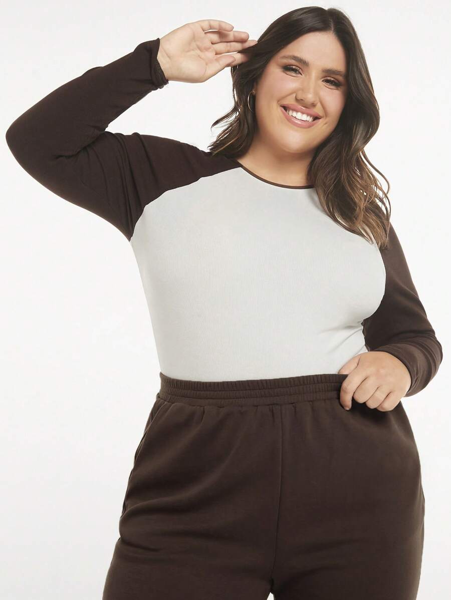 SHEIN BASICS Plus Two Tone Raglan Sleeve Bodysuit - Multicolor - View 1