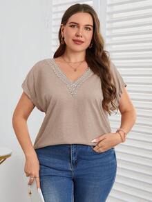 SHEIN LUNE 大碼拼接水溶蕾絲蝙蝠袖T恤 - 杏色 - 查看 5