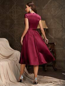 MUXXN 方領泡泡袖緞面連衣裙 - 酒紅色 - 查看 2