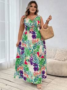 SHEIN LUNE Plus Floral Print Surplice Neck Dress - Green - View 3