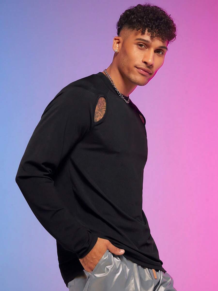 Manfinity Fever City Hombres Camiseta unicolor con abertura - Negro - Ver 1