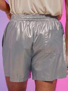 Manfinity Fever City Lỏng lẻo Nam Kim loại Quần short Với dây rút Eo - Bạc - Xem 2