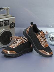 時尚閃爍低幫透氣&舒服的競技鞋適用於兒童步行