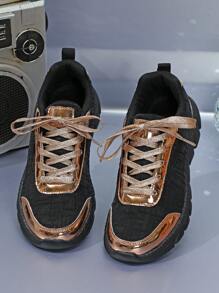 時尚閃爍低幫透氣&舒服的競技鞋適用於兒童步行