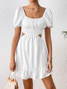 SHEIN VCAY 胸部褶皺腰部鏤空荷葉邊連衣裙 - 白色 - 查看 6