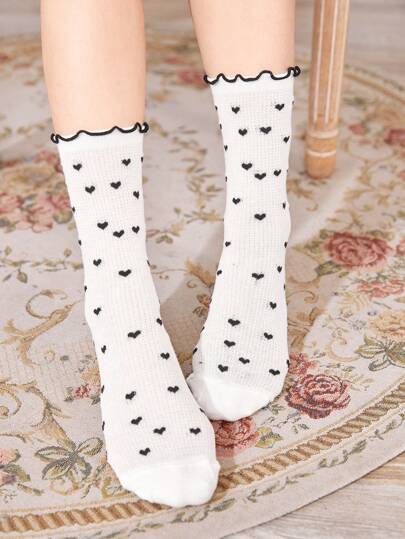 Kawaii 1pair Women Heart Pattern Lettuce Trim Crew Socks