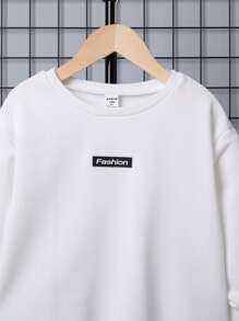 SHEIN Cậu bé Tween Thư được vá Áo len & quần - Đen và trắng - Xem 3