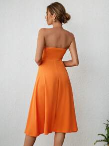 SHEIN Privé 鏤空前扭結抹胸連衣裙