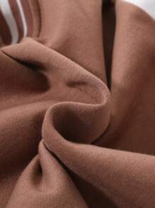 SHEIN 女小童熊貼布條紋飾邊落肩袖學院風夾克不帶T恤 - 彩色 - 查看 4