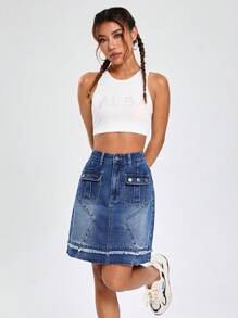 SHEIN EZwear Gonna in denim tasca con patta bordo grezzo